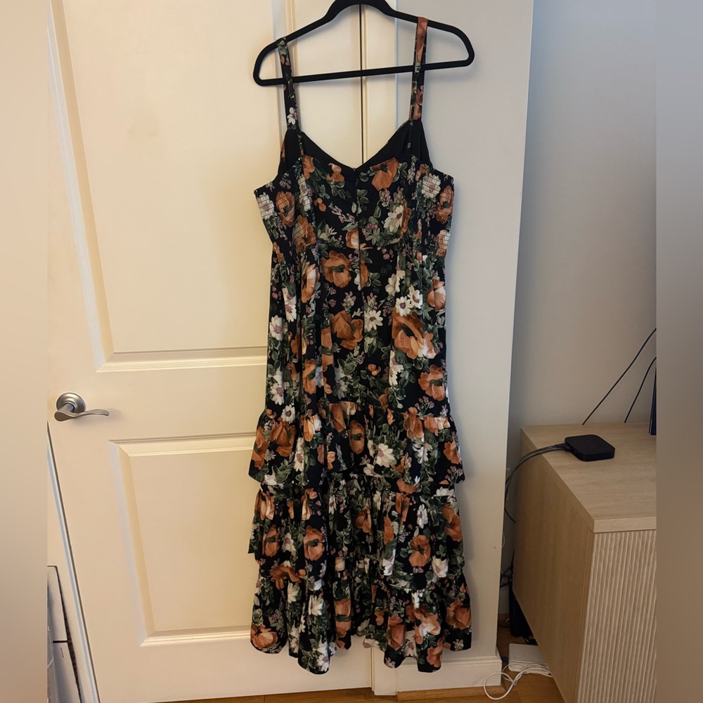 Abercrombie Ruffle Tiered Maxi Dress - Black Floral - Picture 8 of 10